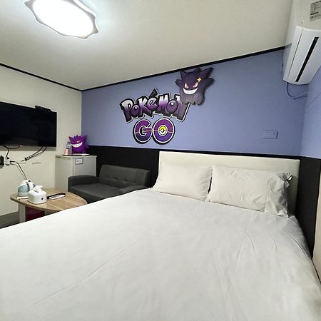 逢甲 Toy Room Тайчжун Экстерьер фото
